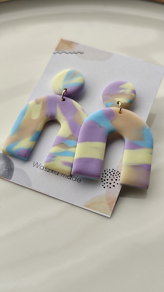 Image of Pakamera Kolczyki wiszące pastelowe