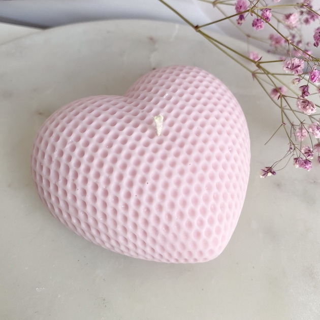 Image of Pakamera Świeca sojowa dekoracyjna ekologiczna Sweet Heart 98x40mm różowa