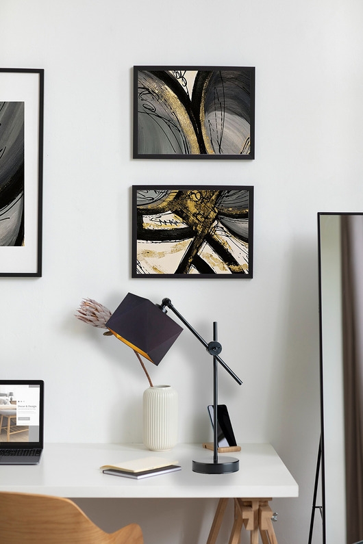 Image of Pakamera Czarna lampa biurkowa z regulowanym ramieniem BELO GOLD