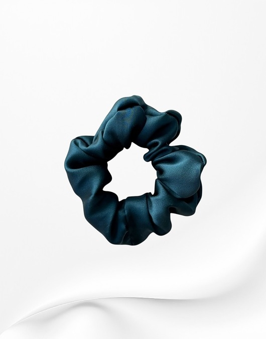 Image of Pakamera Jedwabna scrunchie gumka frotka midi zielona morska