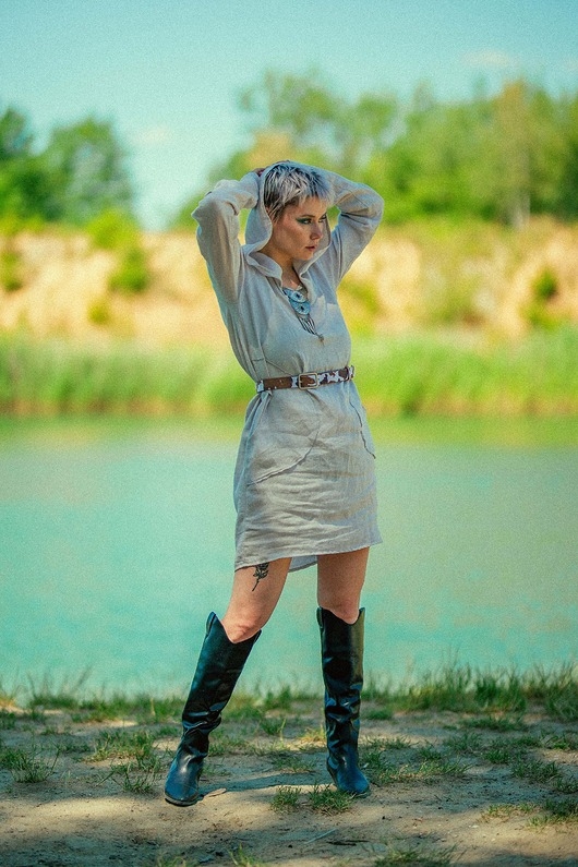 Image of Pakamera Sukienka lniana z wielkim kapturem ,boho, na plaże