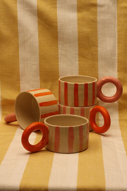 Image of Pakamera Kubek ceramiczny w paski. Ceramika ręcznie robiona