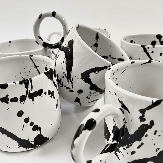 Image of Pakamera Kubeczek #17 /white and black, 300ml/ z serii Architecture