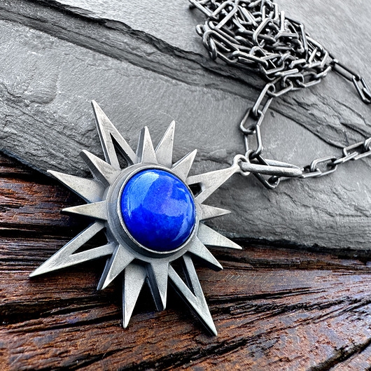 Image of Pakamera Duży, srebrny wisior Gwiazda Wenus z lapisem lazuli 12 mm