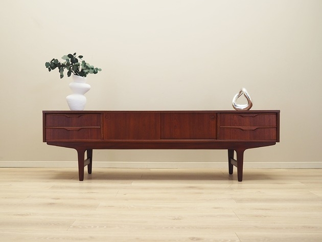 Image of Sideboard dębowy, duński design, lata 60, produkcja: Dania