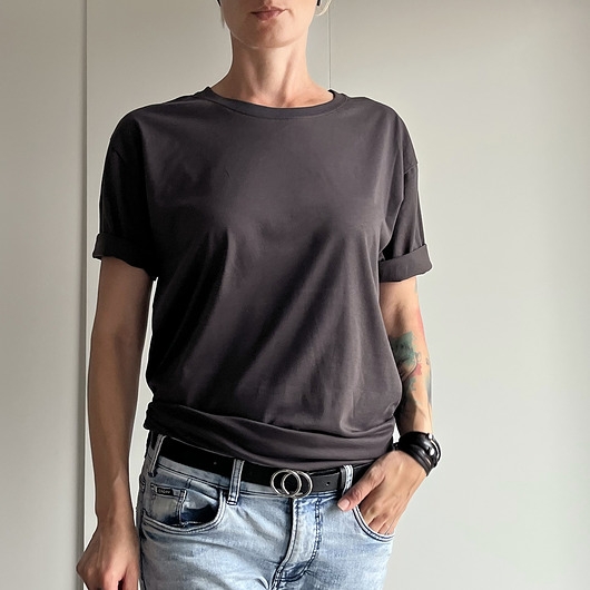 Image of Basic luźny tshirt oversize Ciemnoszarybrąz