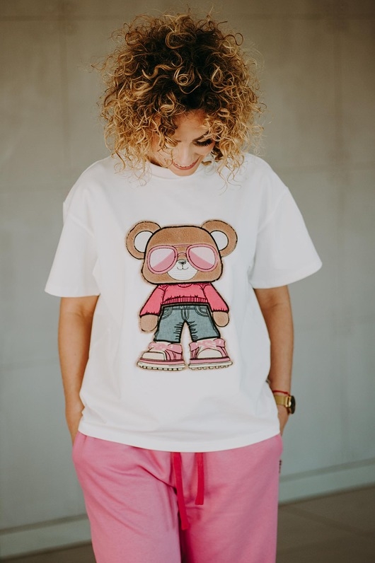 Image of Pakamera T-shirt oversize Rosie Teddy dla mamy cream