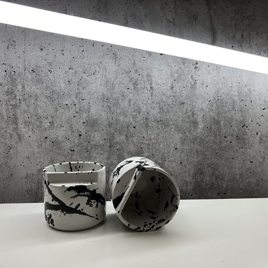 Image of Pakamera Kubek #09 /white and black,250ml/ z serii Architecture