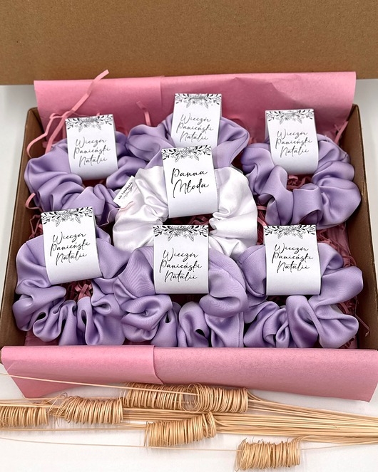 Image of Pakamera Wieczór Panieński Scrunchies z personalizacją