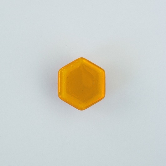 Image of Pakamera Żółta gałka do mebli sześciokątna, szklana Hexagon - miodowa