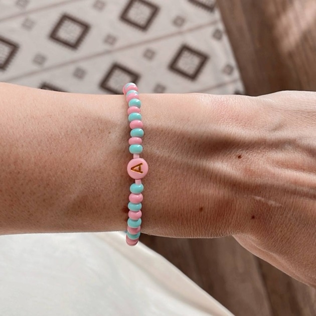 Image of Pakamera Bransoletka z literką PINKY BLUE