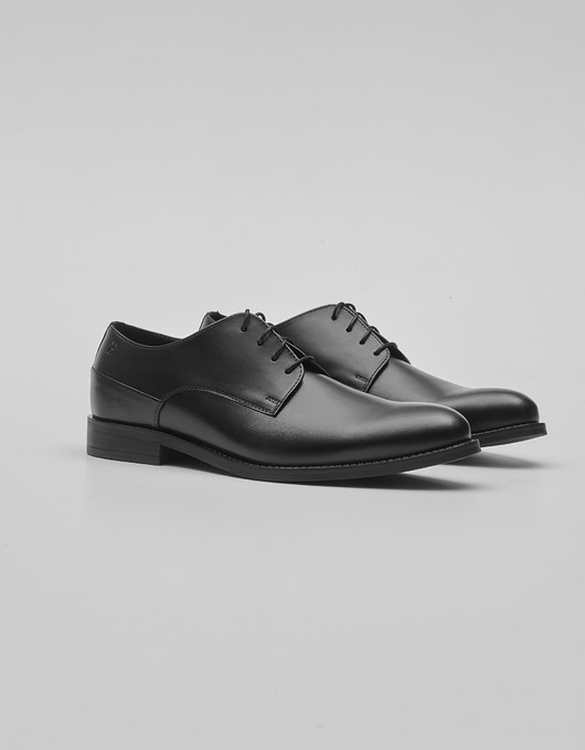Image of Pakamera Czarne buty skórzane derby D004a