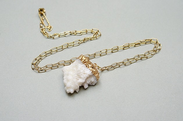 Image of Pakamera Sea collection - Koral white /28.05.25/ - chain