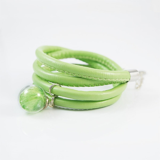 Image of Pakamera Zielone piórko - bransoletka - owijana