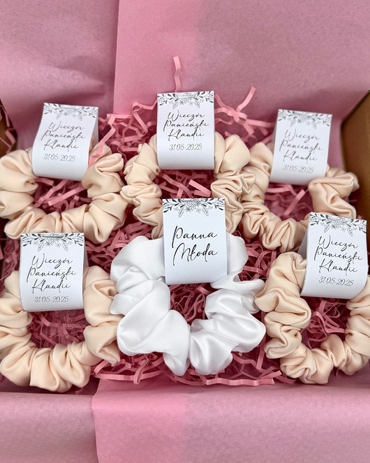 Image of Pakamera Wieczór Panieński Scrunchies z personalizacją