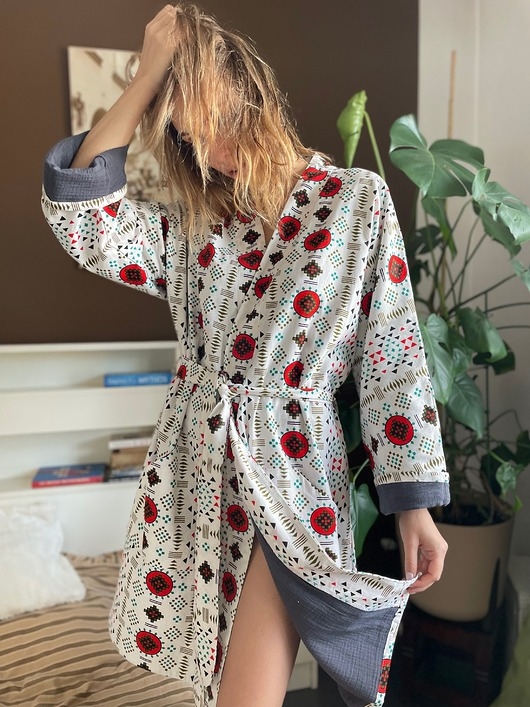 Image of Pakamera Przepiękne ocieplane kimono