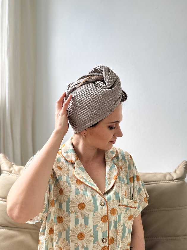Image of Pakamera Bawełniany turban do suszenia włosów beż