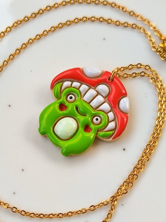 Image of Pakamera Naszyjnik żaba w kapeluszu muchomorze, amulet z zawieszką w kształcie żaby