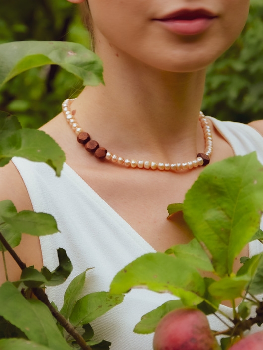 Image of Pakamera Choker Pearls &amp; Diamonds