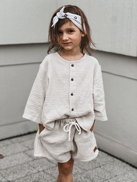 Image of Pakamera Komplet muślinowy koszula oversize i spodenki warm beige