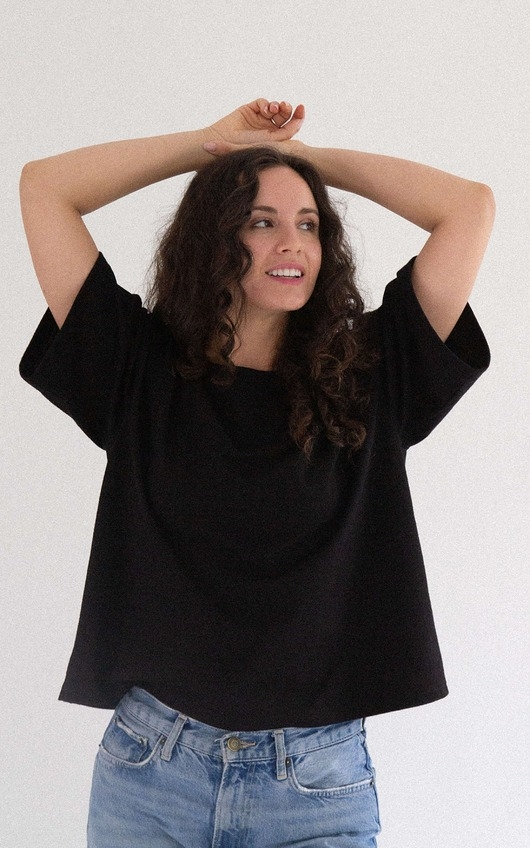 Image of Pakamera MAKAK - damski box t-shirt - pudełkowa koszulka oversize z krótkim rękawem z