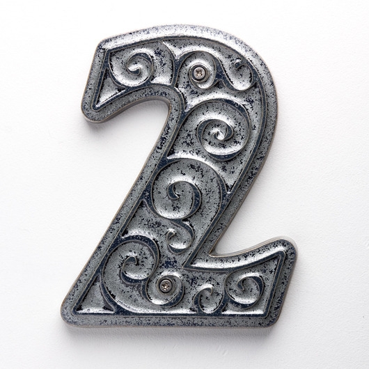 Image of Pakamera Numer domu, cyfra 2, srebrno-granatowa, do zawieszenia