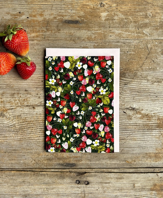 Image of Pakamera Strawberries pattern- Kartka- Grafika- Ilustracja- Owoce