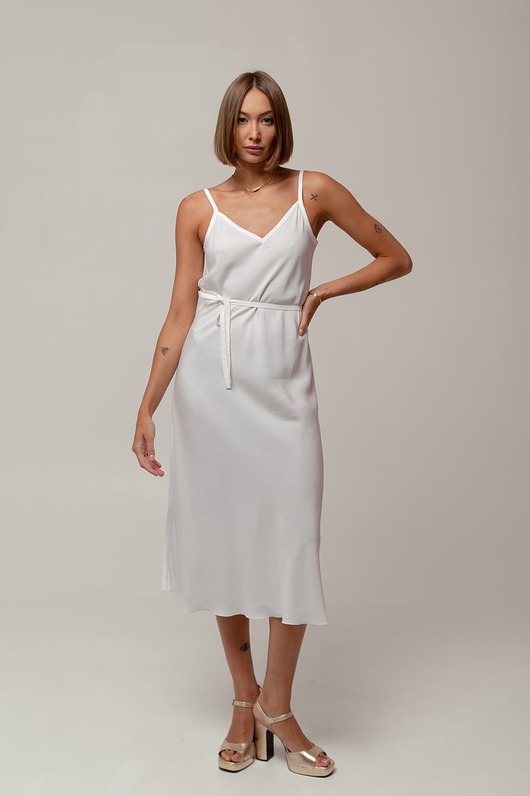 Image of Pakamera Długa sukienka w stylu bieliźnianym (slip dress), CREAMY-WHITE