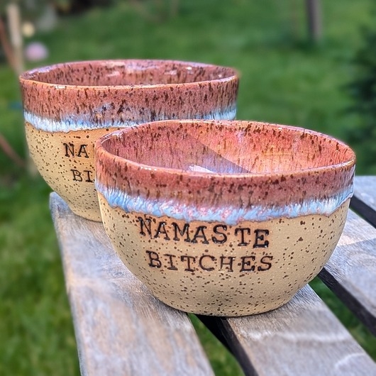 Image of NAMASTE BITCHES, czarka ceramiczna, 260 ml