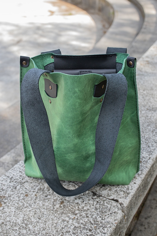 Image of Zielona torba na laptopa,torba na zakupy, torebka skórzana damska na ramię