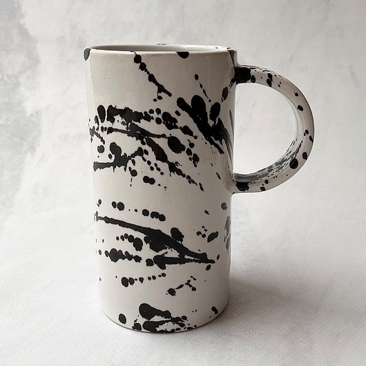 Image of Pakamera Kubek #19 /white and black, 200 ml/ z serii Architecture
