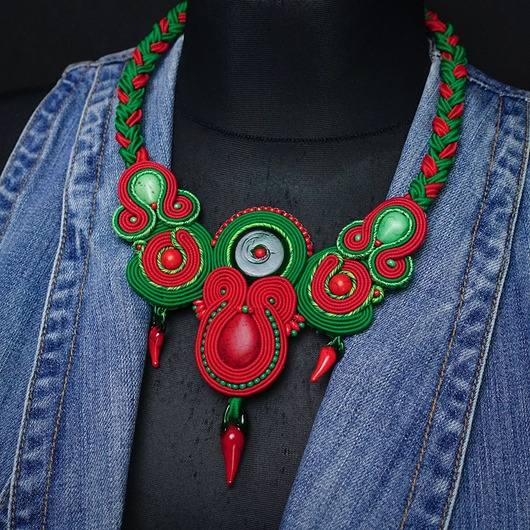 Image of Pakamera Red Hot Chili- naszyjnik soutache