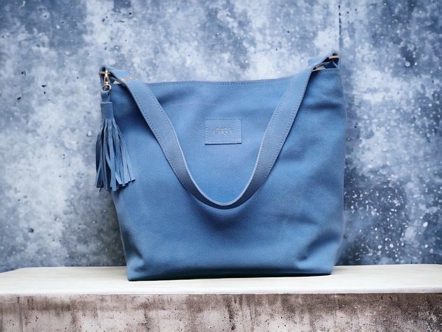 Image of Zamszowa torba Shopper Bag, baby blue. Duża torebka na ramię skóra zamszowa