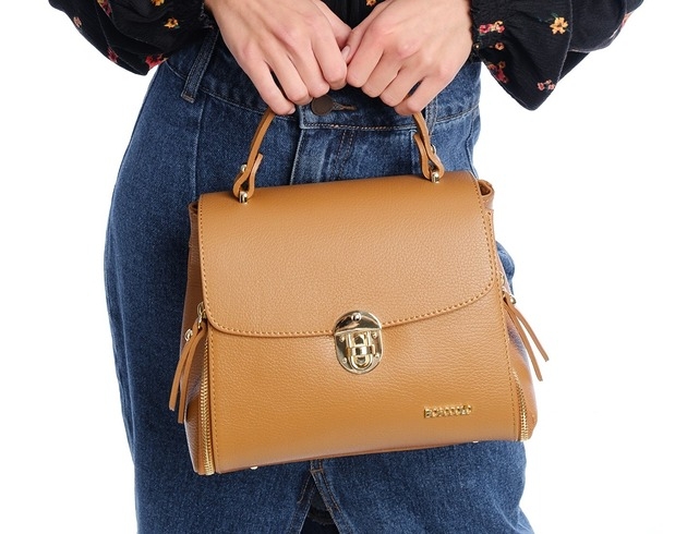 Image of Pakamera Torebka skórzana do ręki lub na ramię - crossbody (7095)