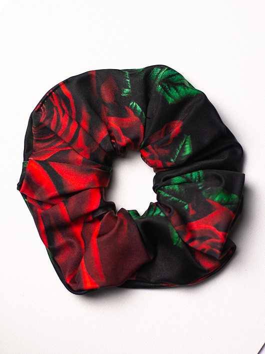 Image of Pakamera Gumka scrunchie - Królowa Róża