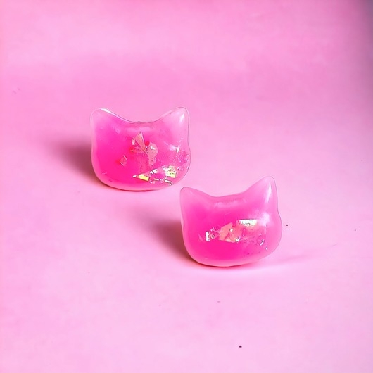 Image of Pakamera BARBIE : kotki : UNIKATOWE kolczyki-wkrętki z żywicy