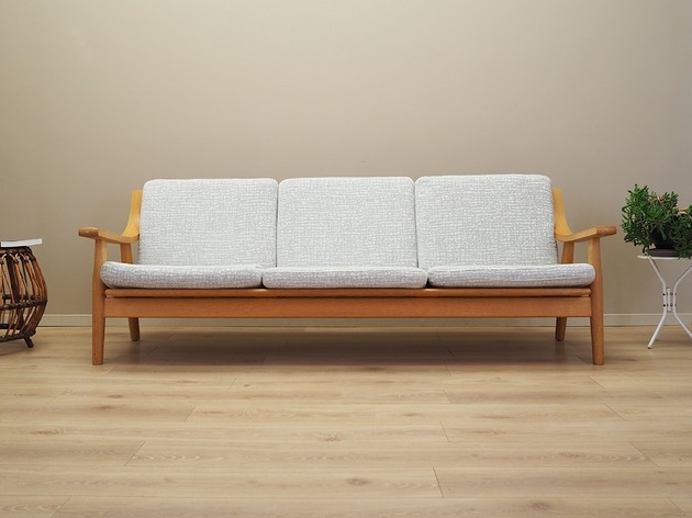 Image of Sofa dębowa, duński design, lata 60, Hans J. Wegner, Getama