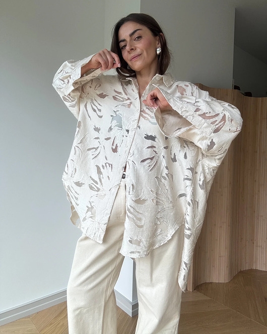 Image of Pakamera Koszula Calm Aura oversize