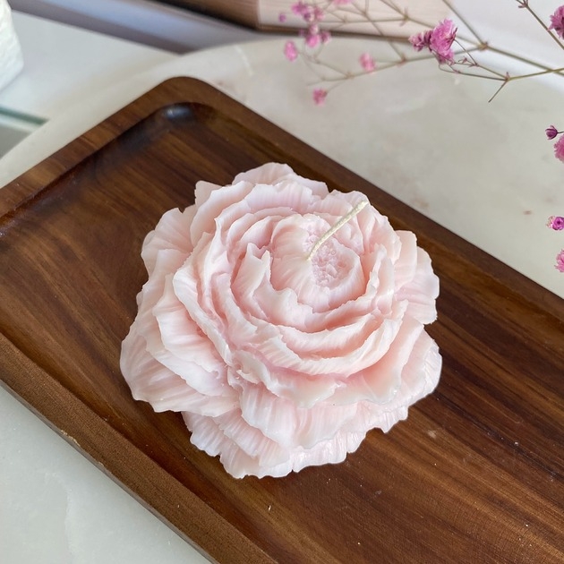 Image of Pakamera Świeca sojowa dekoracyjna Peony Queen 75x35mm różowa