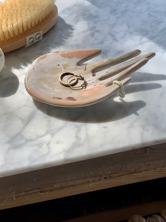 Image of Pakamera Ceramiczna Łapka Handmade Talerzyk na Biżuterię Scandi Earth Tones