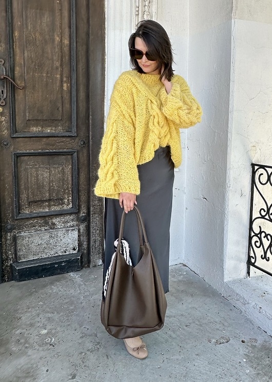 Image of Pakamera Sweter Ann