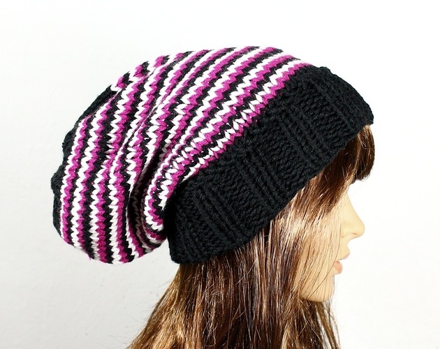 Image of Czapka beanie hipster krasnal czarna w paseczki