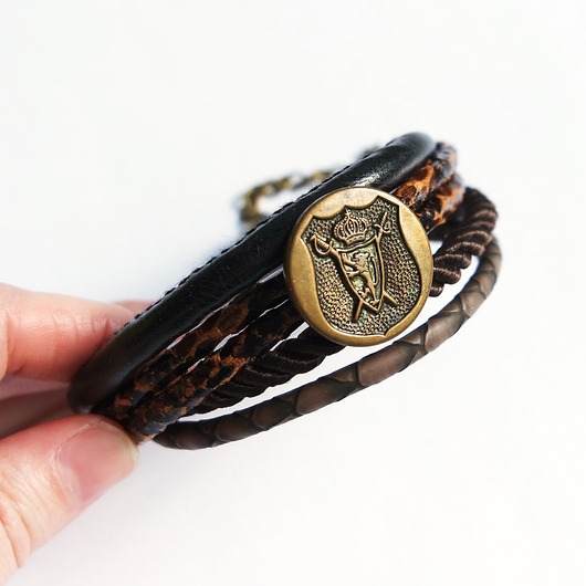 Image of Pakamera Bransoletka - Herb, lew - unisex