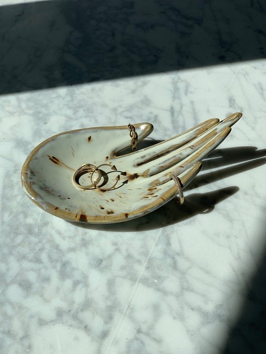 Image of Pakamera Ceramiczna Łapka Handmade Talerzyk na Biżuterię Stracciatella