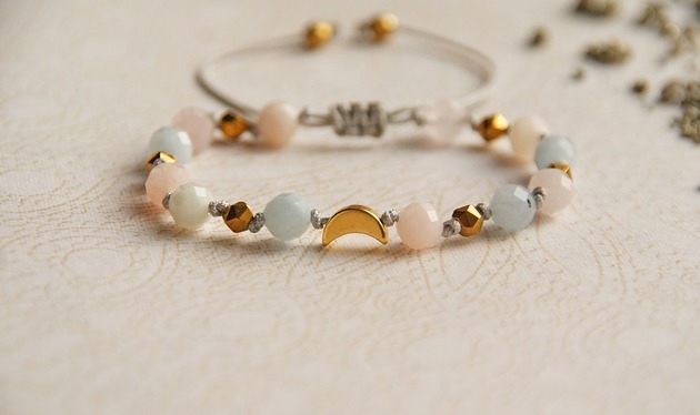 Image of Pakamera OCHRONNA lunula : morganit : gold