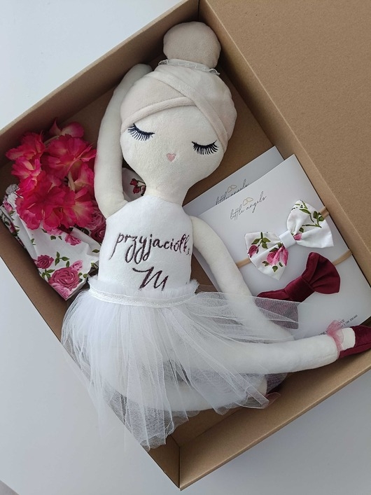 Image of Pakamera Lalka szmaciana personalizowana 57 cm + zestaw kokardek