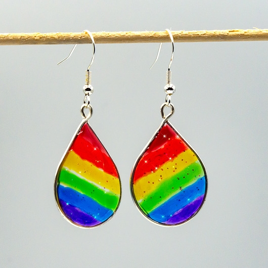 Image of Pakamera Kolczyki tęczowe pride z żywicy 004