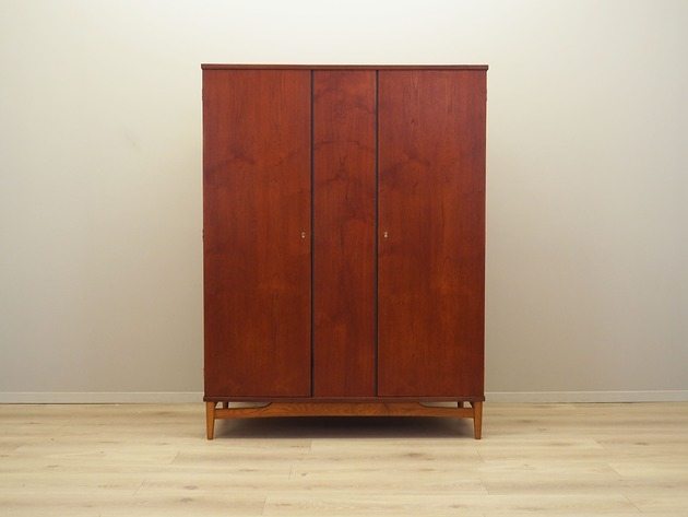 Image of Pakamera Szafa tekowa, duński design, lata 60, produkcja: Dania