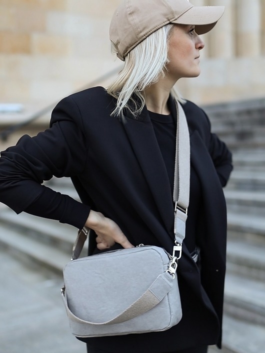 Image of Pakamera Listonoszka MELODY Crossbody kaszmirowy szary