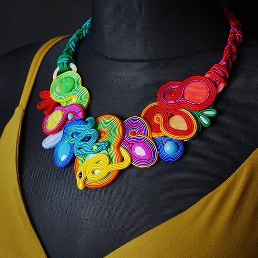 Image of Pakamera Kolorowy Bajkowiec - naszyjnik Soutache